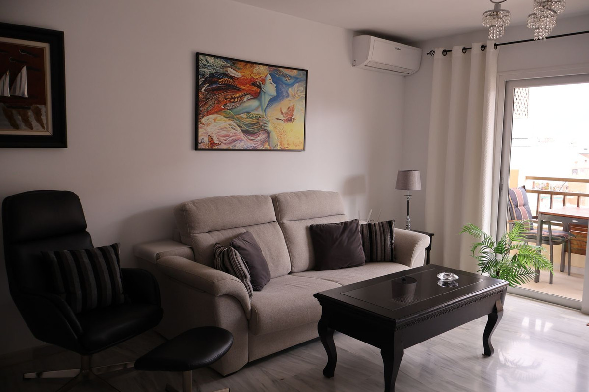 Se vende Apartamento Planta Media de 2 dormitorios en Costa Del Sol, Málaga, España