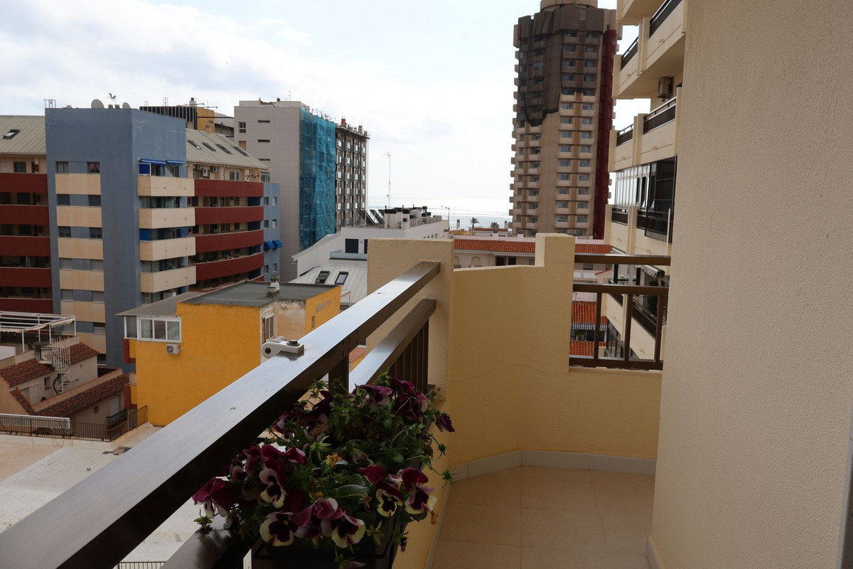 Se vende Apartamento Planta Media de 2 dormitorios en Costa Del Sol, Málaga, España