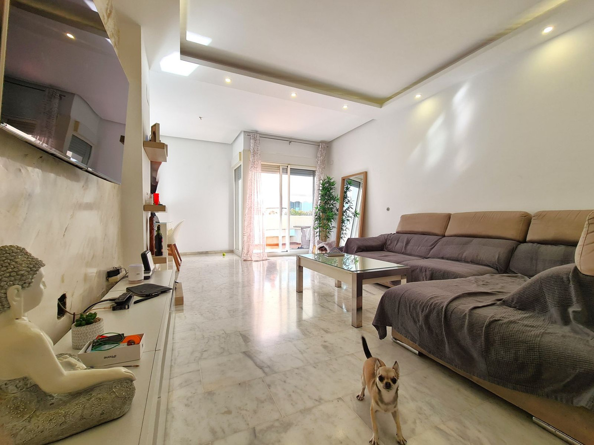 3 Bed Apartment for sale in Estepona Costa Del Sol, Málaga, Spain