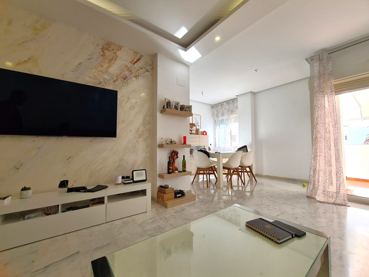 3 Bed Apartment for sale in Estepona Costa Del Sol, Málaga, Spain