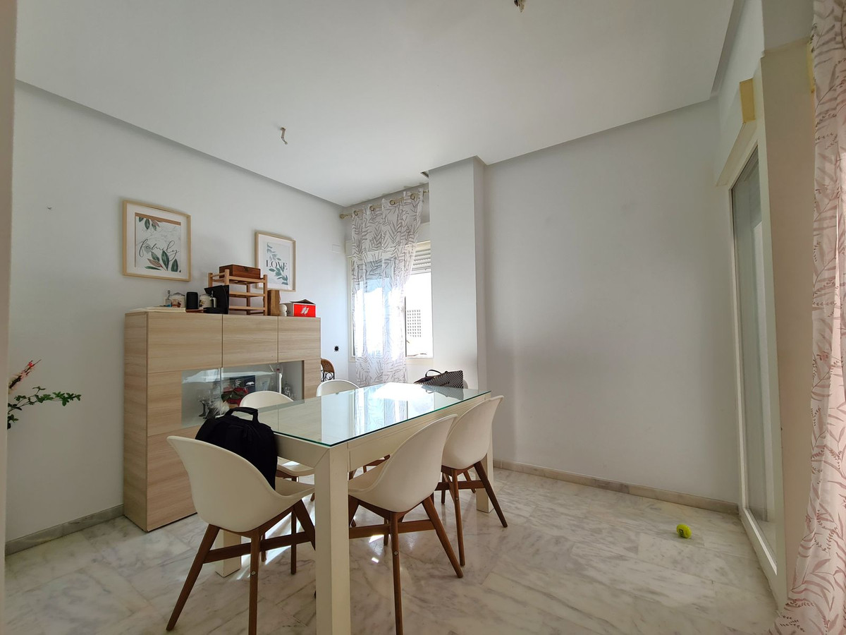 3 Bed Apartment for sale in Estepona Costa Del Sol, Málaga, Spain