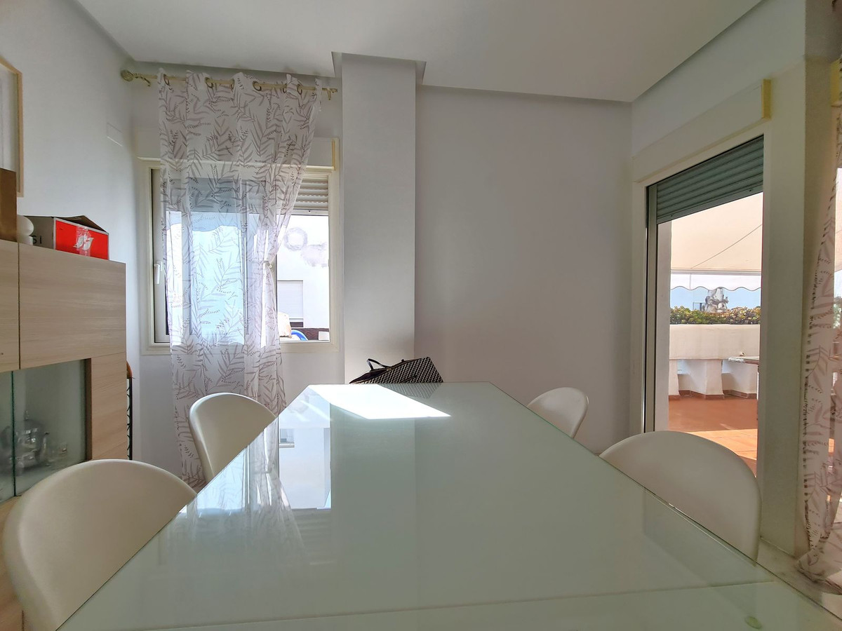 3 Bed Apartment for sale in Estepona Costa Del Sol, Málaga, Spain