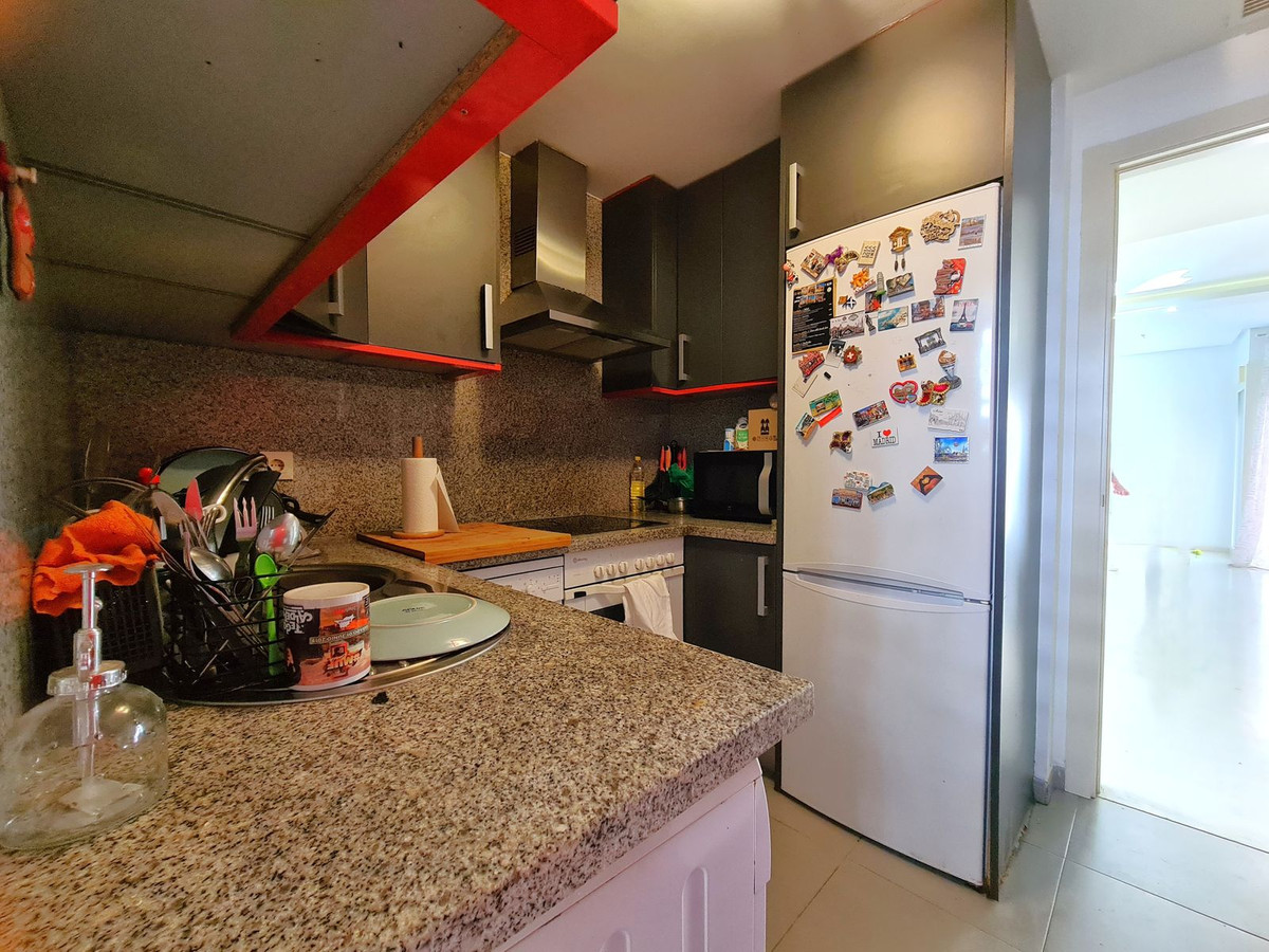 3 Bed Apartment for sale in Estepona Costa Del Sol, Málaga, Spain