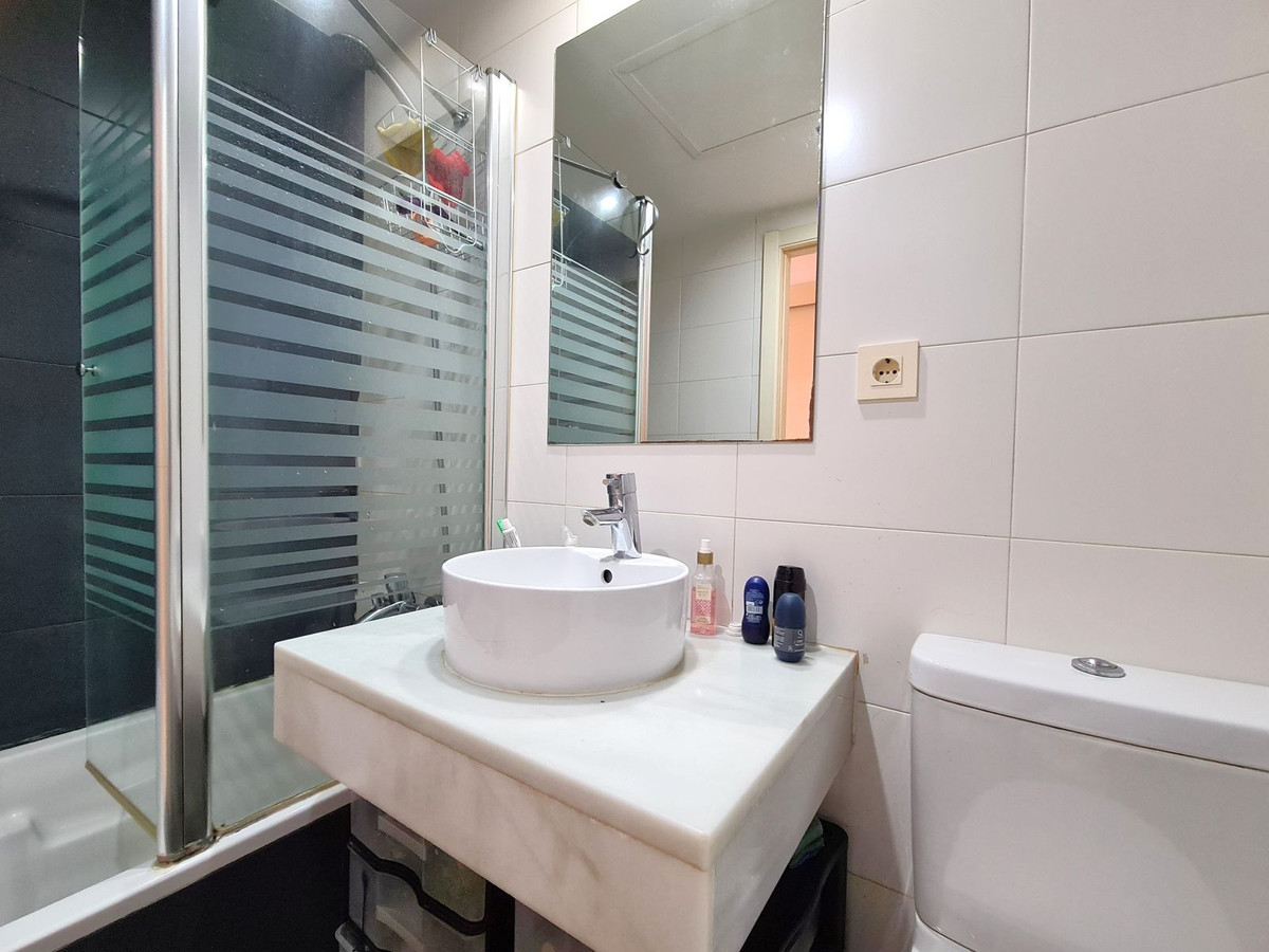 3 Bed Apartment for sale in Estepona Costa Del Sol, Málaga, Spain