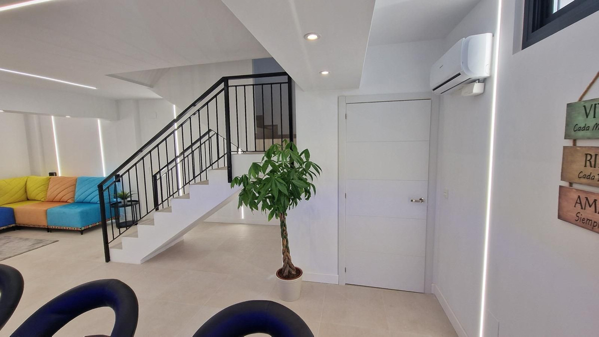 3 Bed Townhouse for sale in Alhaurín De La Torre Costa Del Sol, Málaga, Spain