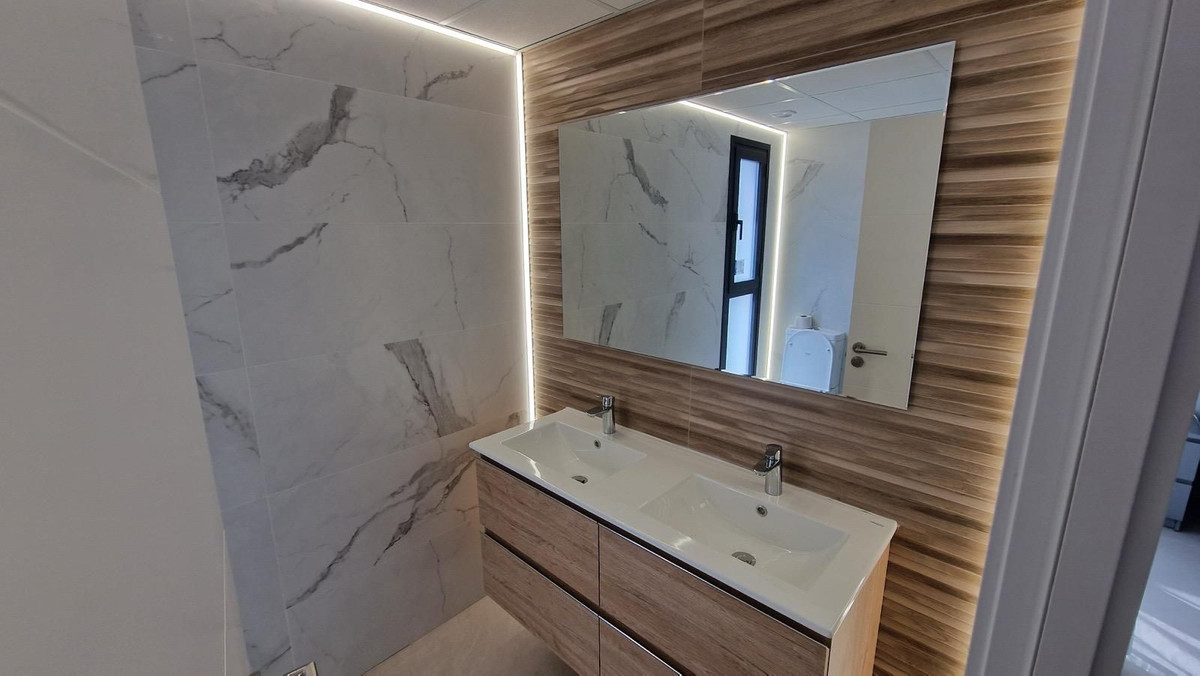 3 Bed Townhouse for sale in Alhaurín De La Torre Costa Del Sol, Málaga, Spain