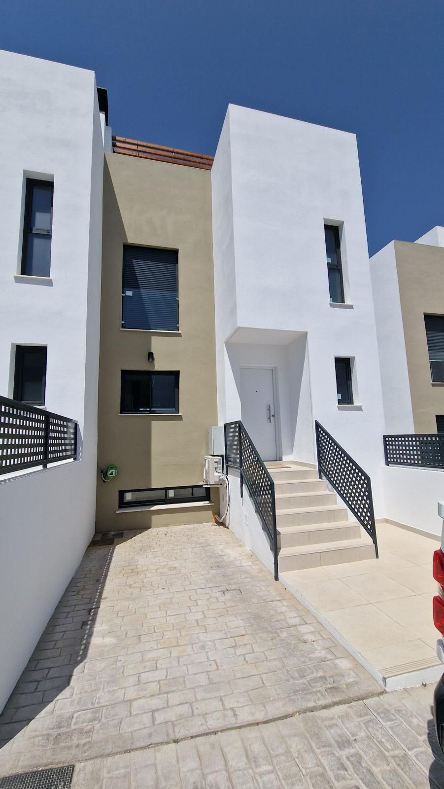 3 Bed Townhouse for sale in Alhaurín De La Torre Costa Del Sol, Málaga, Spain