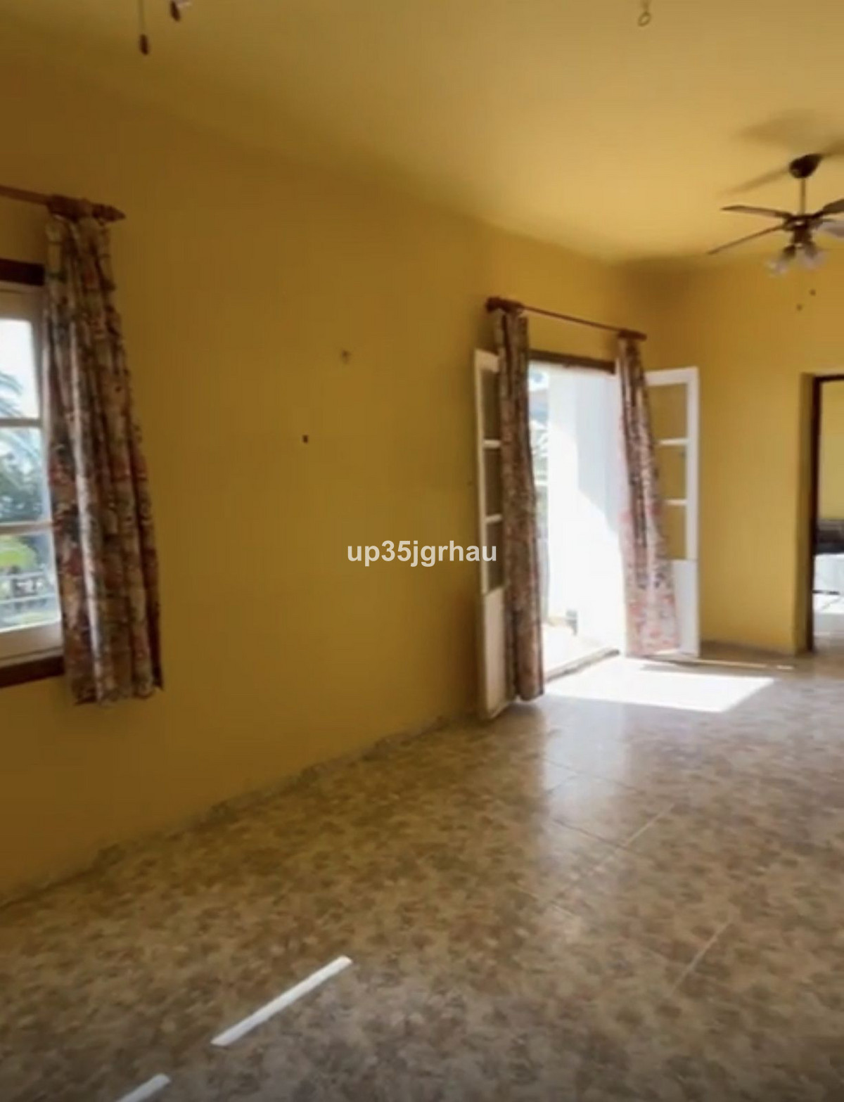 Se vende Apartamento Planta Media de 3 dormitorios en Costa Del Sol, Málaga, España