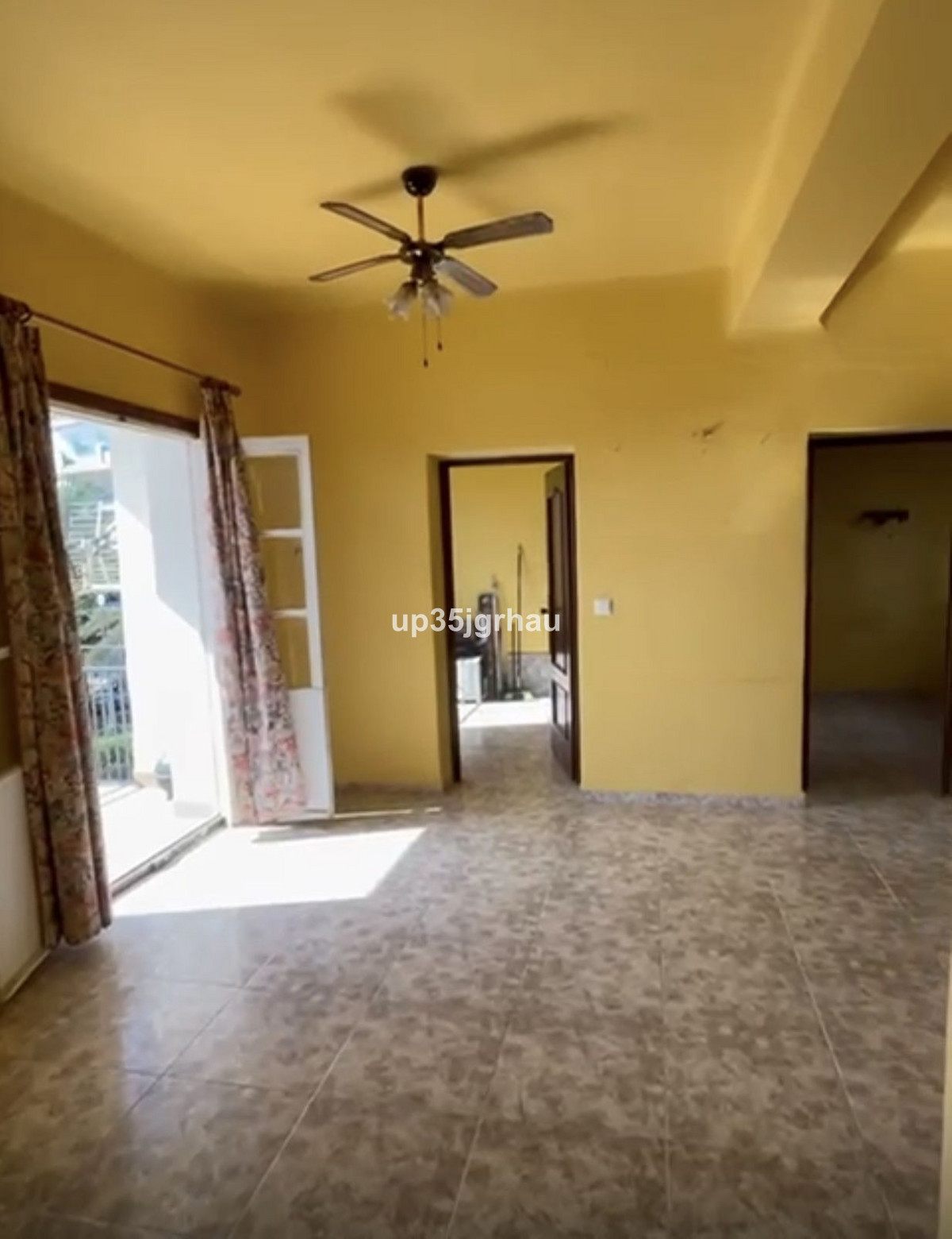 Se vende Apartamento Planta Media de 3 dormitorios en Costa Del Sol, Málaga, España