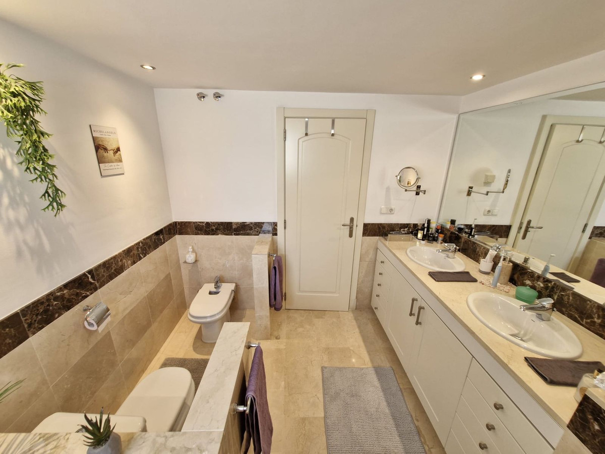 Se vende Apartamento Planta Baja de 2 dormitorios en Costa Del Sol, Málaga, España