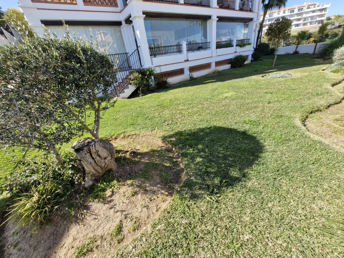 Se vende Apartamento Planta Baja de 2 dormitorios en Costa Del Sol, Málaga, España