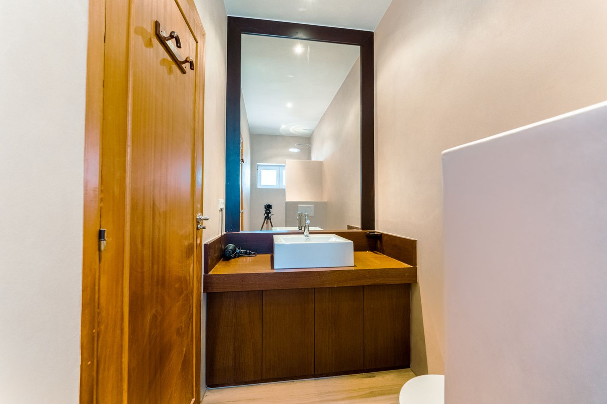 Se vende Villa - Chalet de 4 dormitorios en Costa Del Sol, Málaga, España