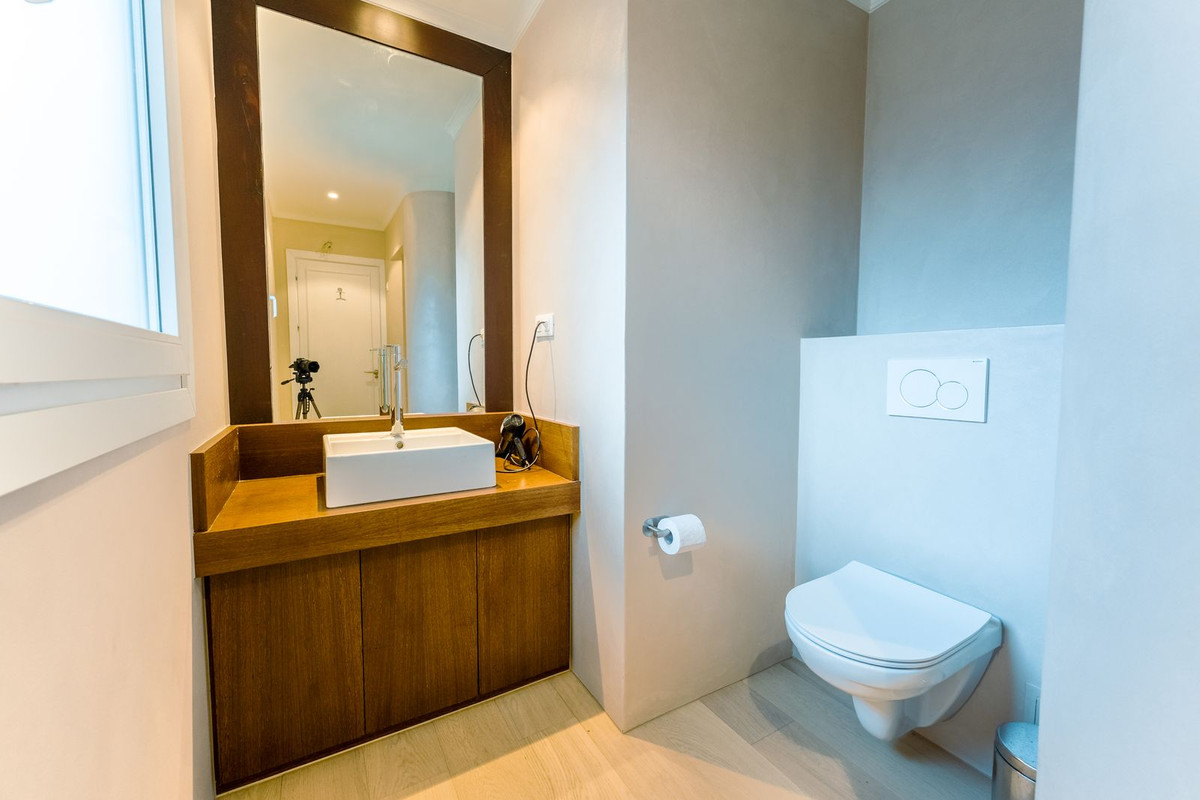 Se vende Villa - Chalet de 4 dormitorios en Costa Del Sol, Málaga, España
