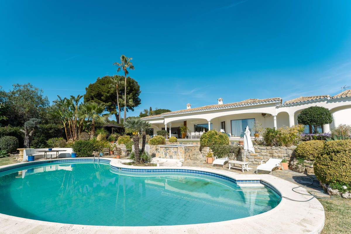 Se vende Villa - Chalet de 4 dormitorios en Costa Del Sol, Málaga, España