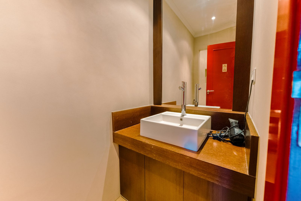 Se vende Villa - Chalet de 4 dormitorios en Costa Del Sol, Málaga, España