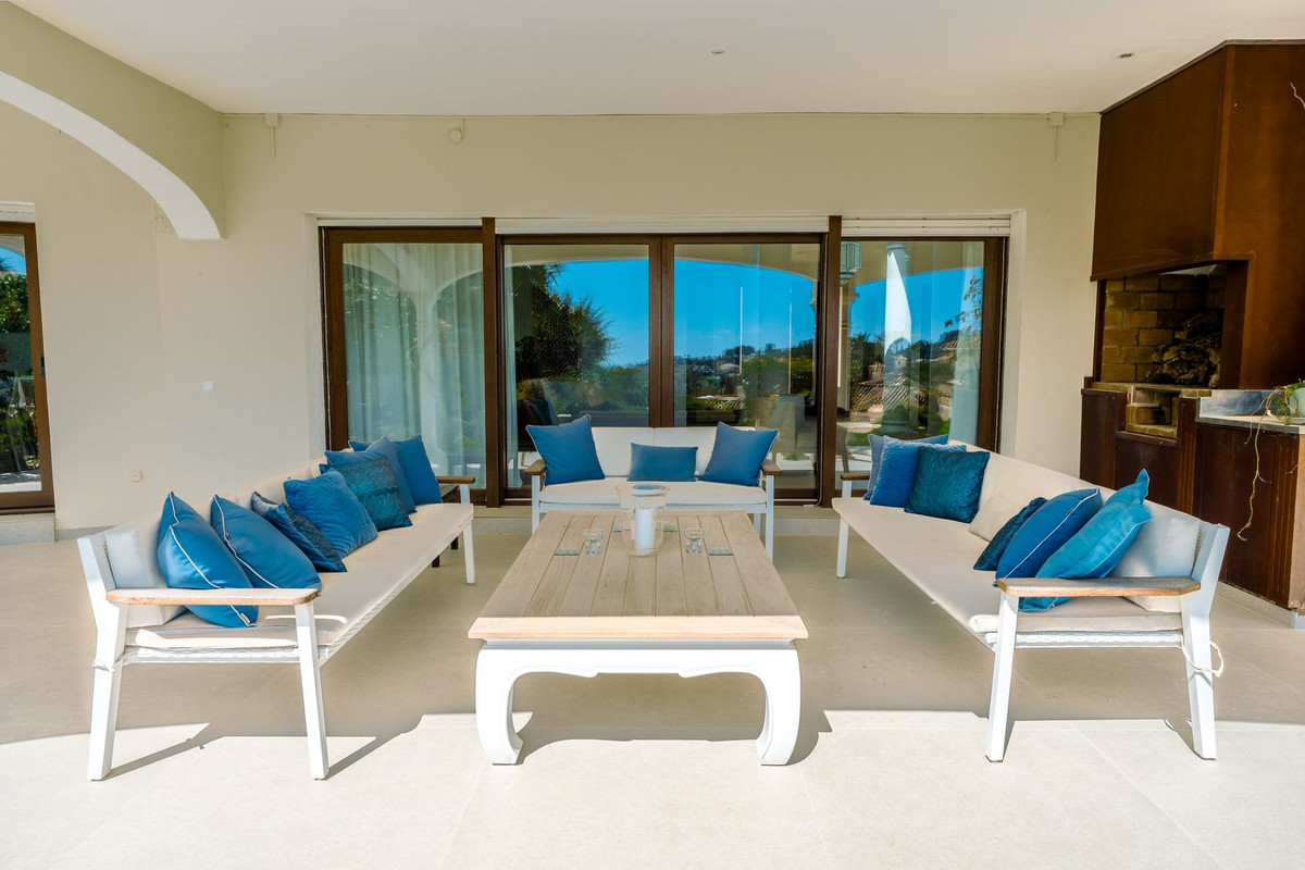 Se vende Villa - Chalet de 4 dormitorios en Costa Del Sol, Málaga, España