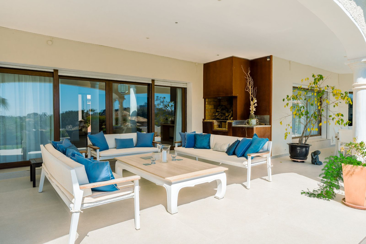 Se vende Villa - Chalet de 4 dormitorios en Costa Del Sol, Málaga, España