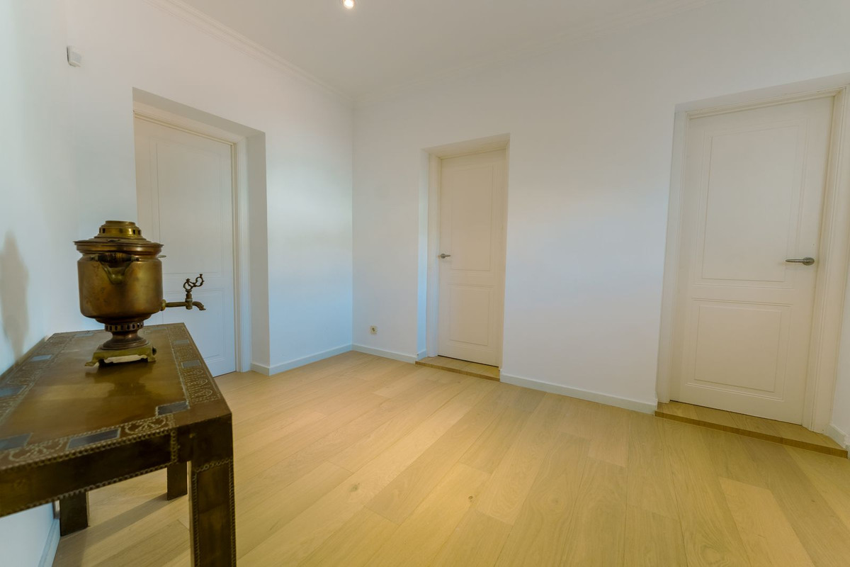 Se vende Villa - Chalet de 4 dormitorios en Costa Del Sol, Málaga, España