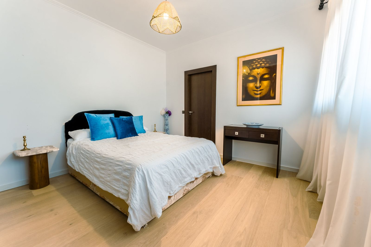 Se vende Villa - Chalet de 4 dormitorios en Costa Del Sol, Málaga, España