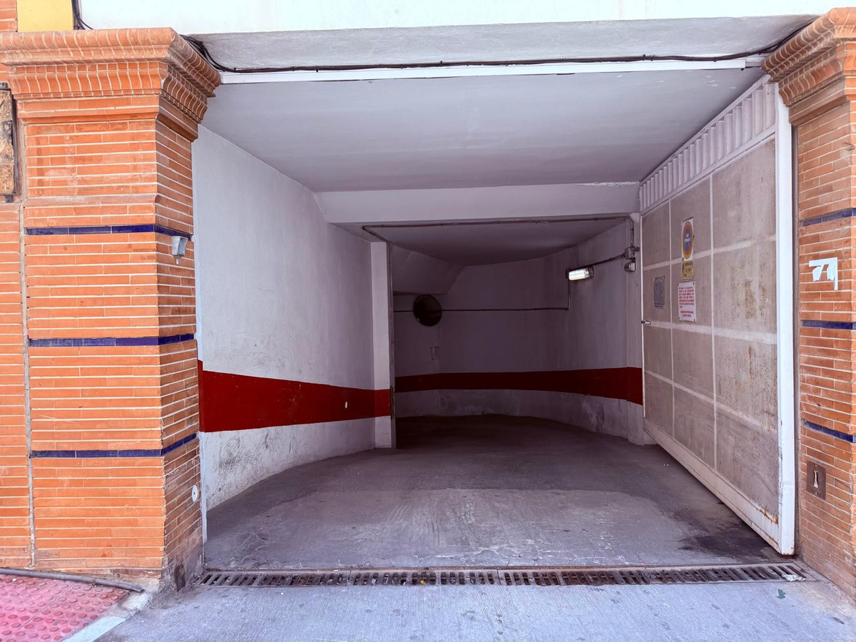 Se vende Garaje  en Costa Del Sol, Málaga, España