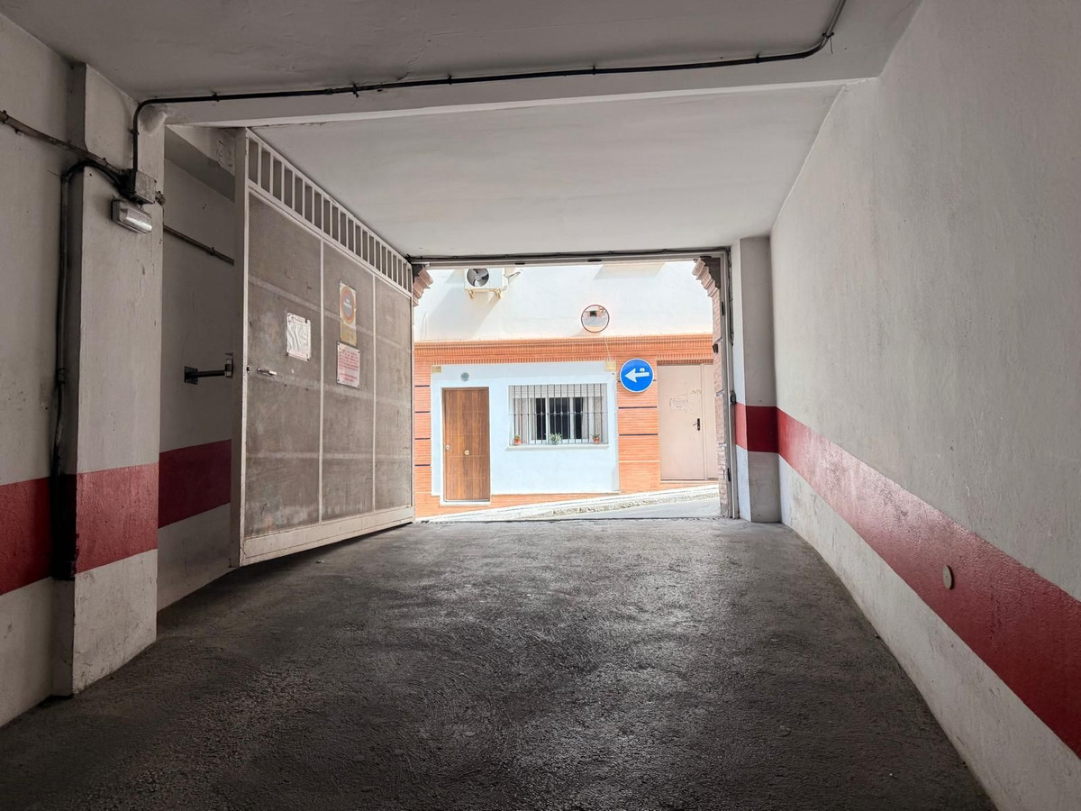 Se vende Garaje  en Costa Del Sol, Málaga, España
