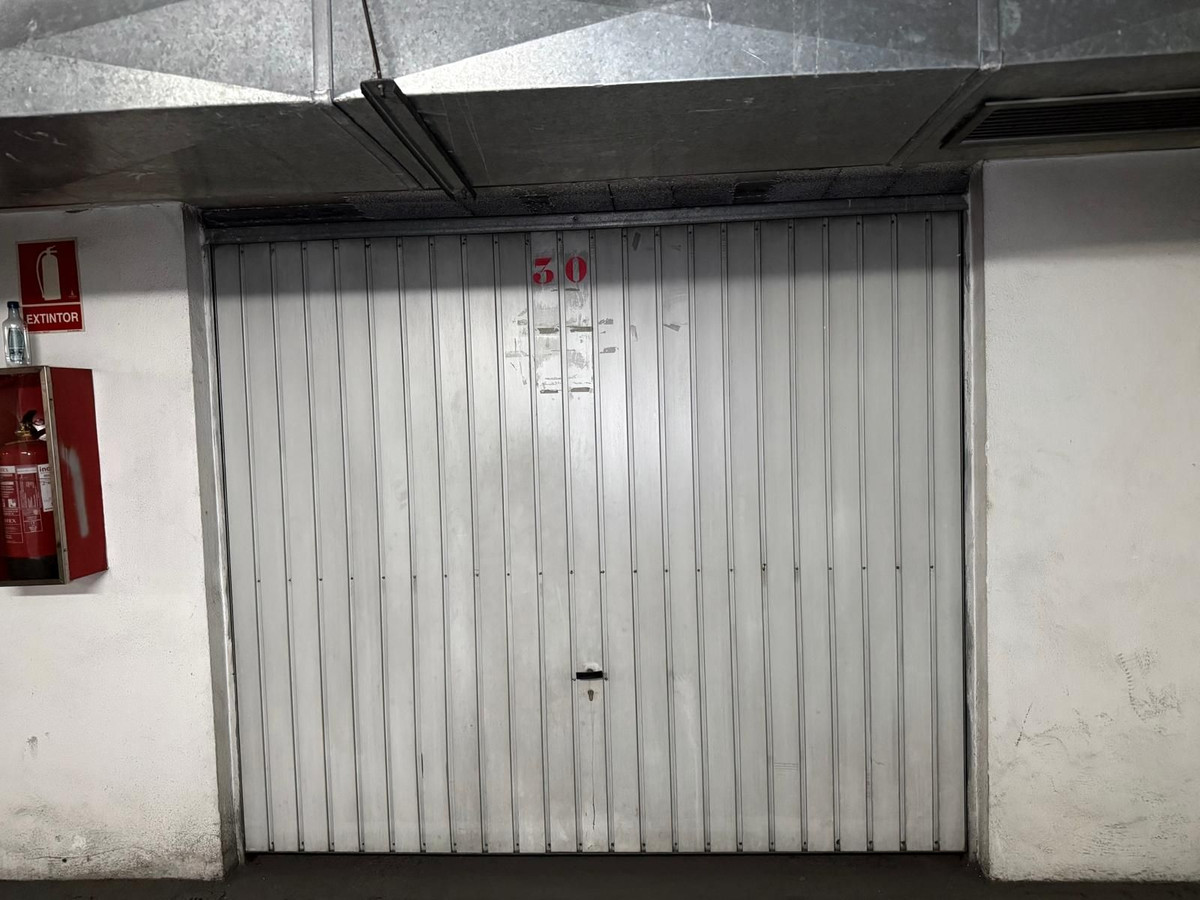 Se vende Garaje  en Costa Del Sol, Málaga, España