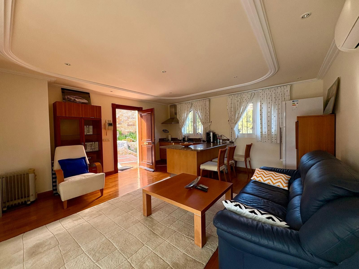 Se vende Villa - Chalet de 5 dormitorios en Costa Del Sol, Málaga, España