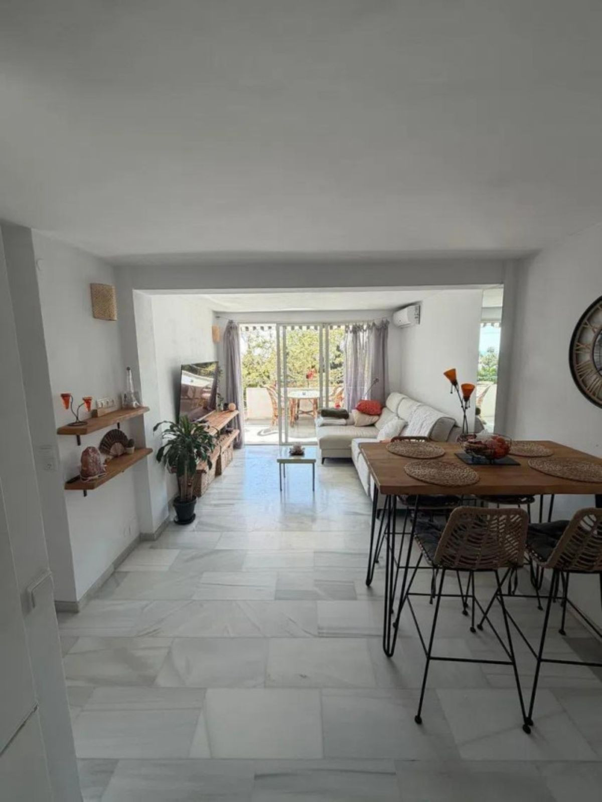 1 Bed Apartment for sale in Marbella Costa Del Sol, Málaga, Spain