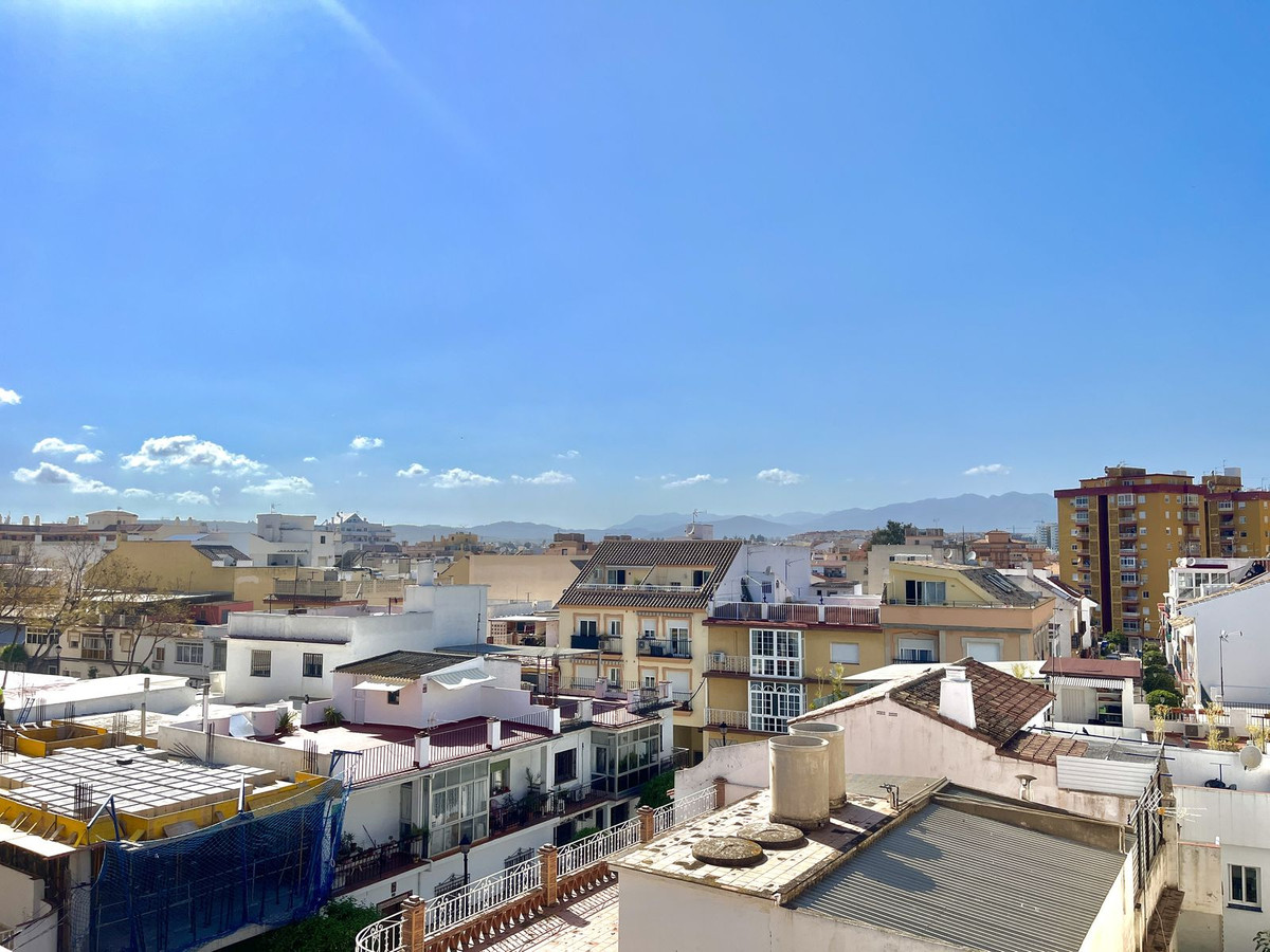 2 Bed Apartment for sale in Fuengirola Costa Del Sol, Málaga, Spain