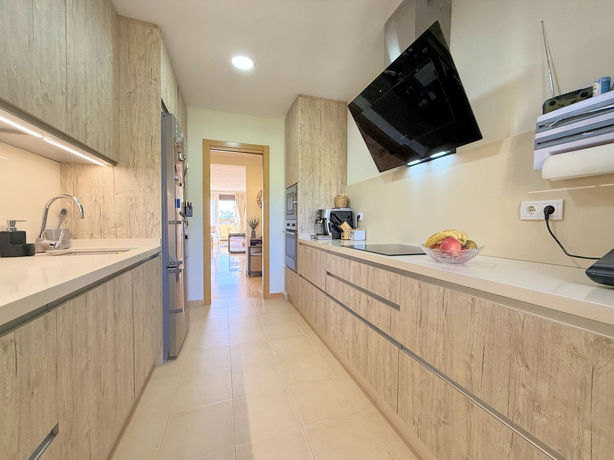 2 Bed Apartment for sale in Estepona Costa Del Sol, Málaga, Spain