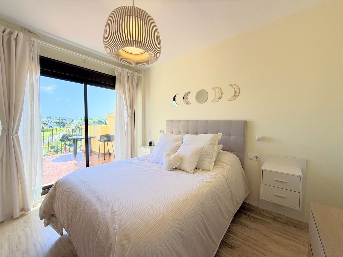 2 Bed Apartment for sale in Estepona Costa Del Sol, Málaga, Spain