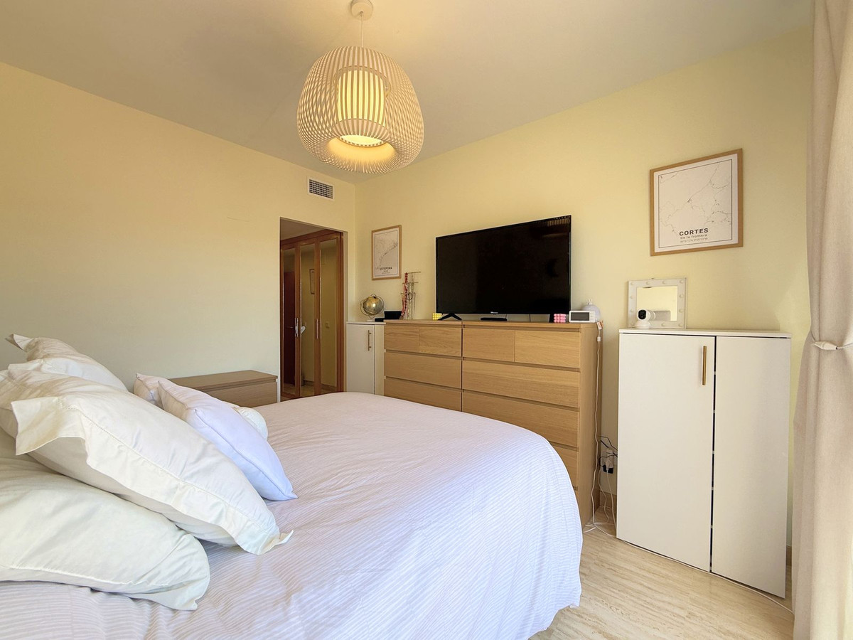 2 Bed Apartment for sale in Estepona Costa Del Sol, Málaga, Spain