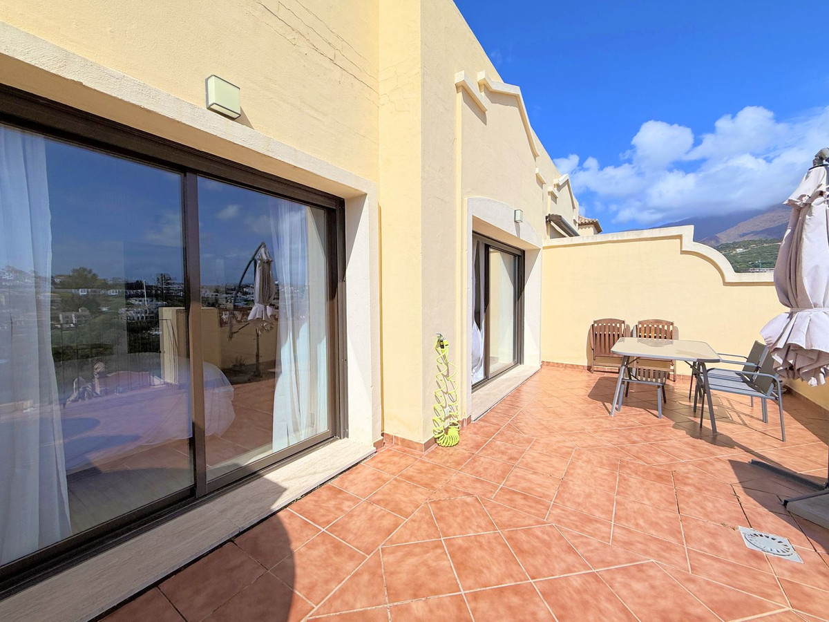 2 Bed Apartment for sale in Estepona Costa Del Sol, Málaga, Spain