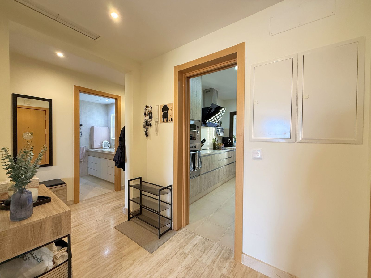2 Bed Apartment for sale in Estepona Costa Del Sol, Málaga, Spain
