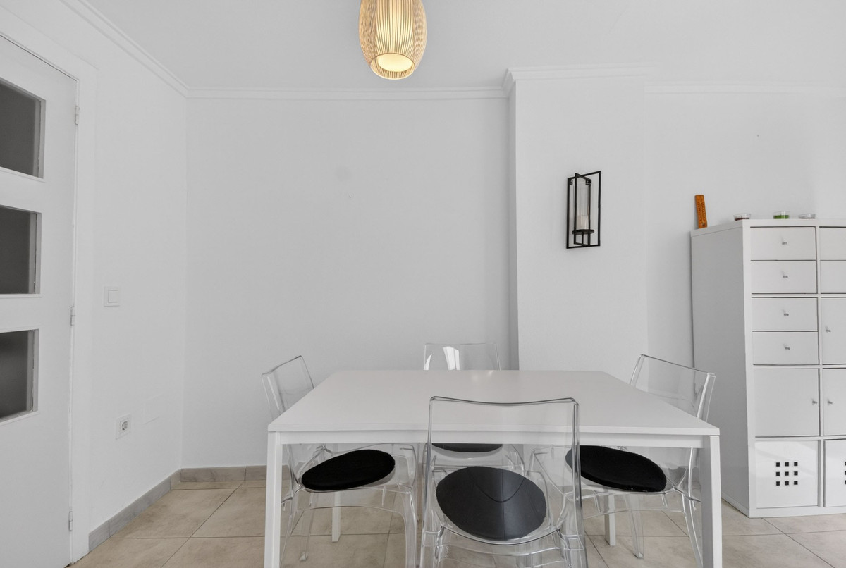 2 Bed Apartment for sale in Guardamar Del Segura Costa Blanca, Alicante, Spain