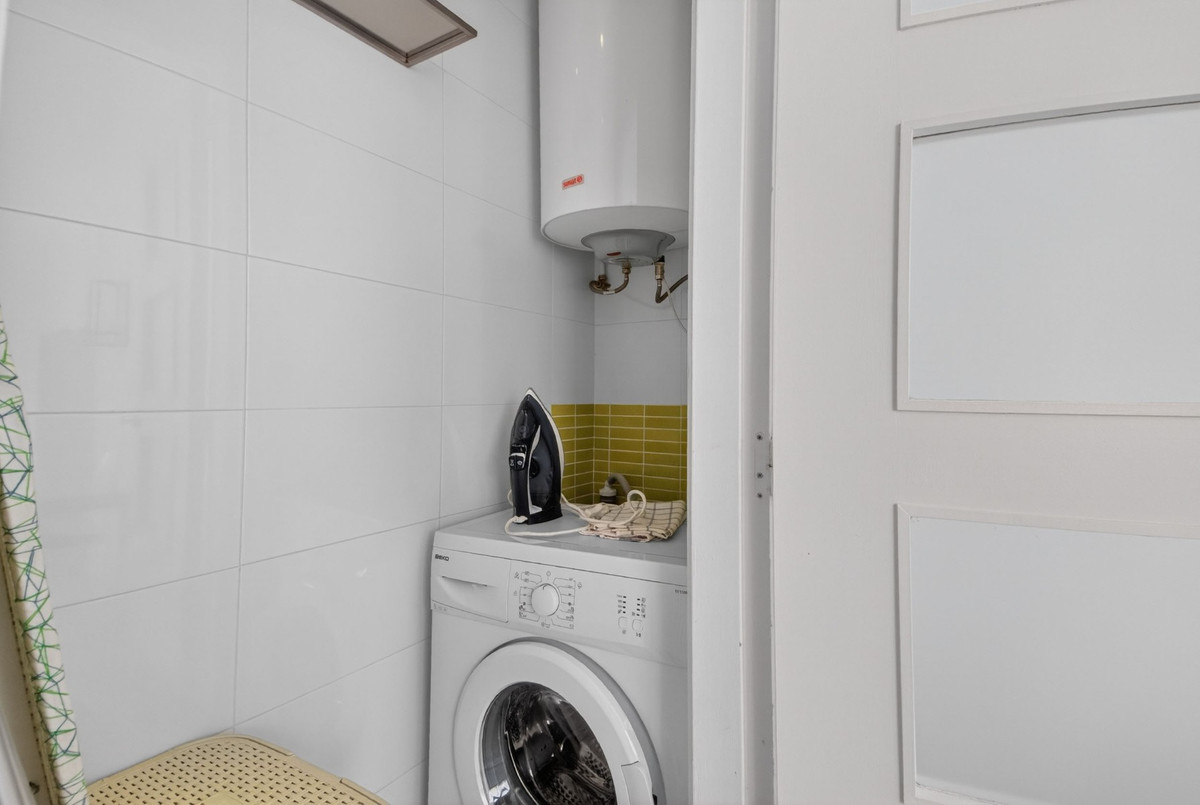 2 Bed Apartment for sale in Guardamar Del Segura Costa Blanca, Alicante, Spain