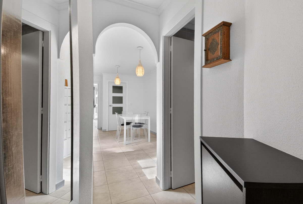 2 Bed Apartment for sale in Guardamar Del Segura Costa Blanca, Alicante, Spain