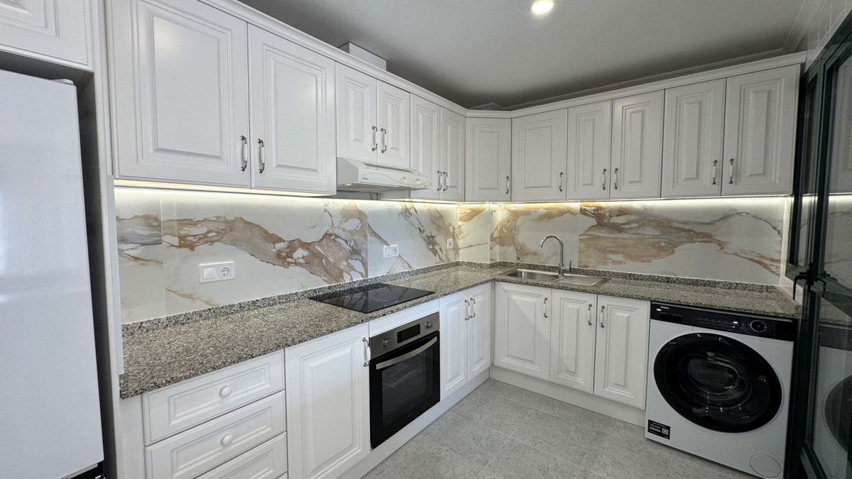 Se vende Apartamento Planta Media de 2 dormitorios en Costa Blanca, Alicante, España