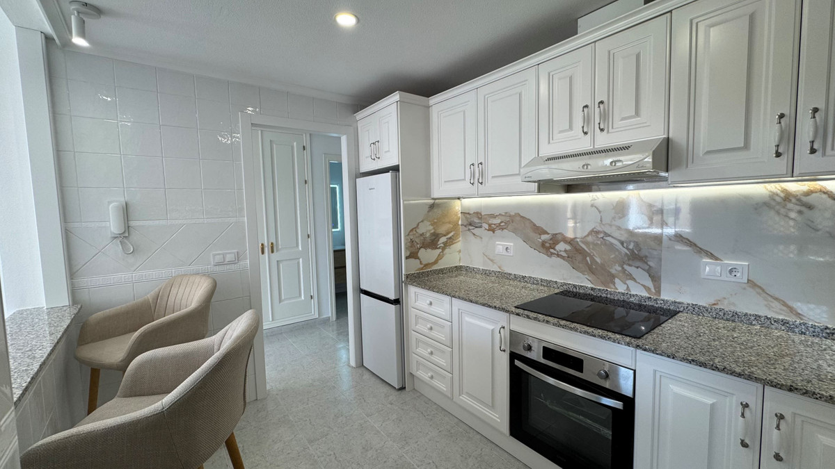 Se vende Apartamento Planta Media de 2 dormitorios en Costa Blanca, Alicante, España