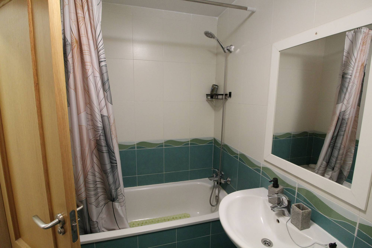 2 Bed Apartment for sale in Guardamar Del Segura Costa Blanca, Alicante, Spain