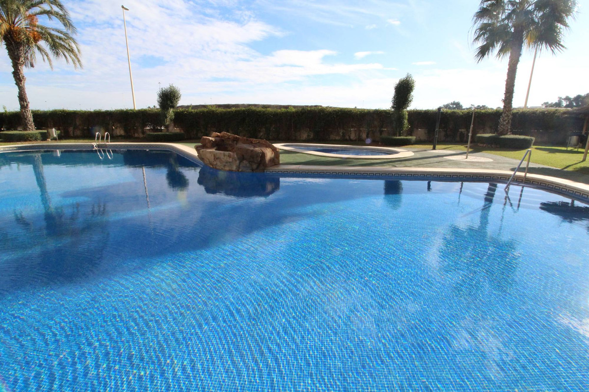 2 Bed Apartment for sale in Guardamar Del Segura Costa Blanca, Alicante, Spain