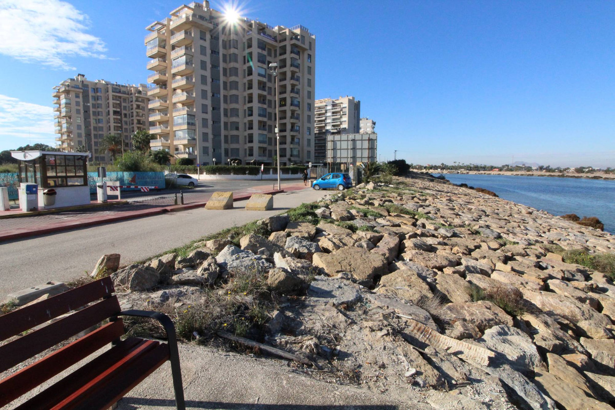 2 Bed Apartment for sale in Guardamar Del Segura Costa Blanca, Alicante, Spain
