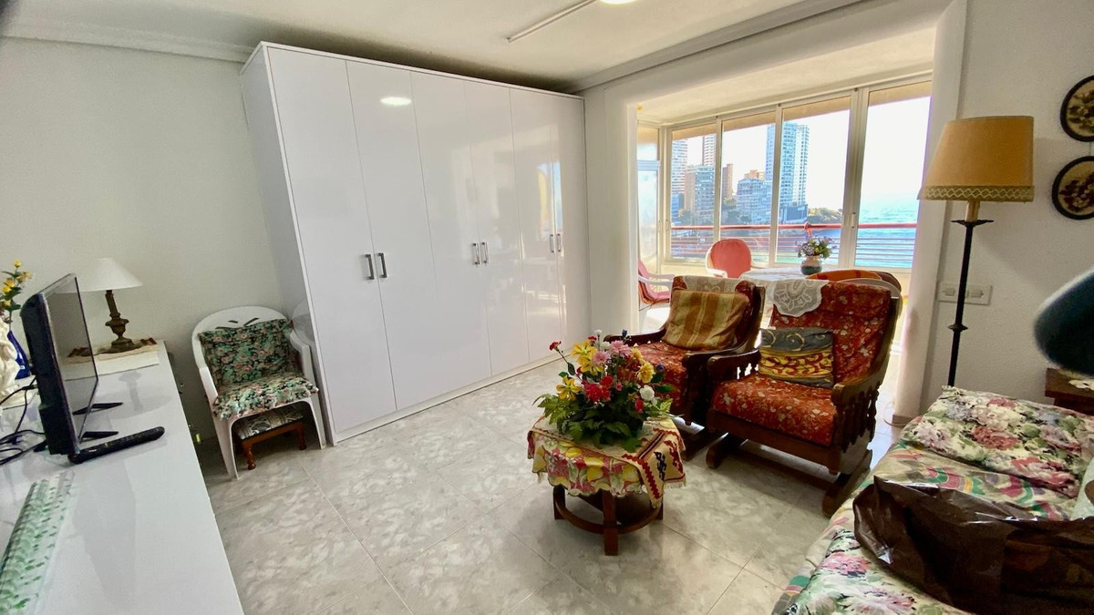 Se vende Apartamento Planta Media de 1 dormitorios en Costa Blanca, Alicante, España