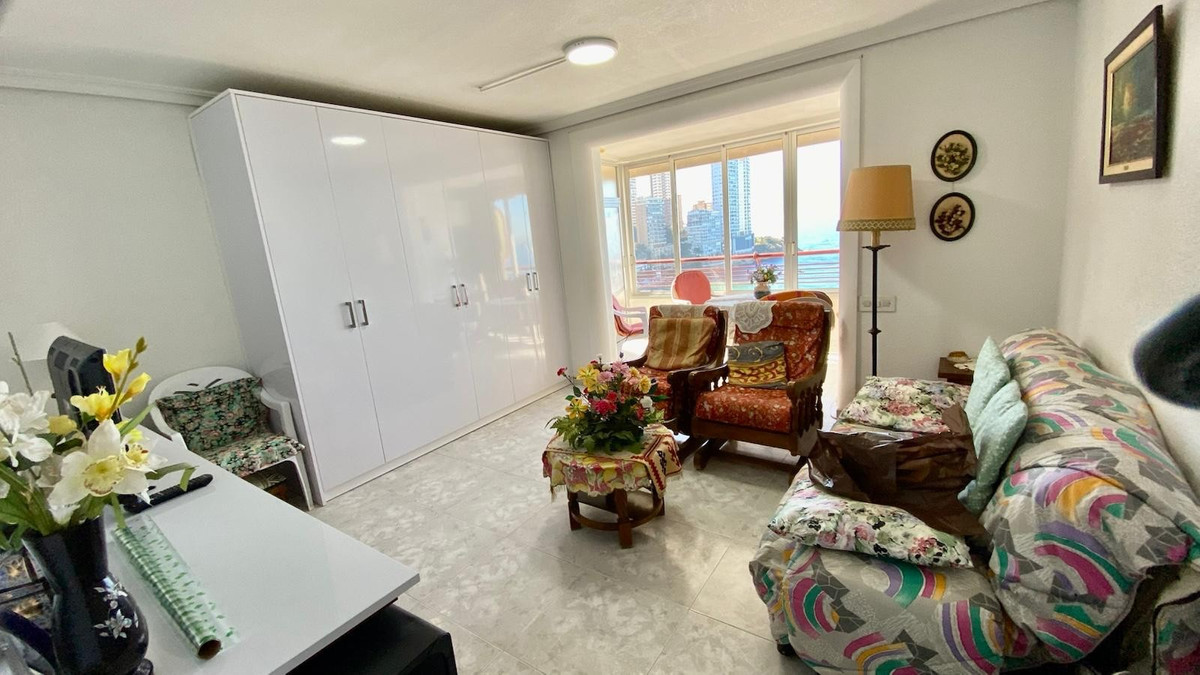 Se vende Apartamento Planta Media de 1 dormitorios en Costa Blanca, Alicante, España