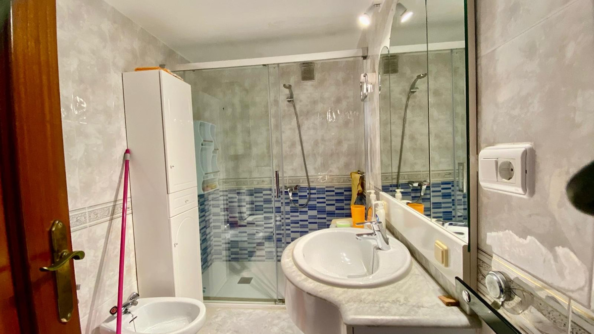 Se vende Apartamento Planta Media de 1 dormitorios en Costa Blanca, Alicante, España