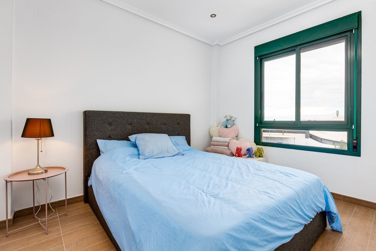 2 Bed Apartment for sale in Lomas De Campoamor Costa Blanca, Alicante, Spain