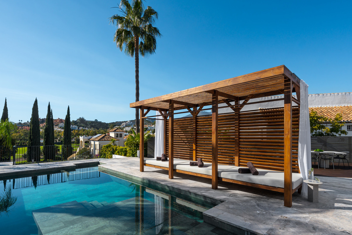Se vende Villa - Chalet de 4 dormitorios en Costa Del Sol, Málaga, España