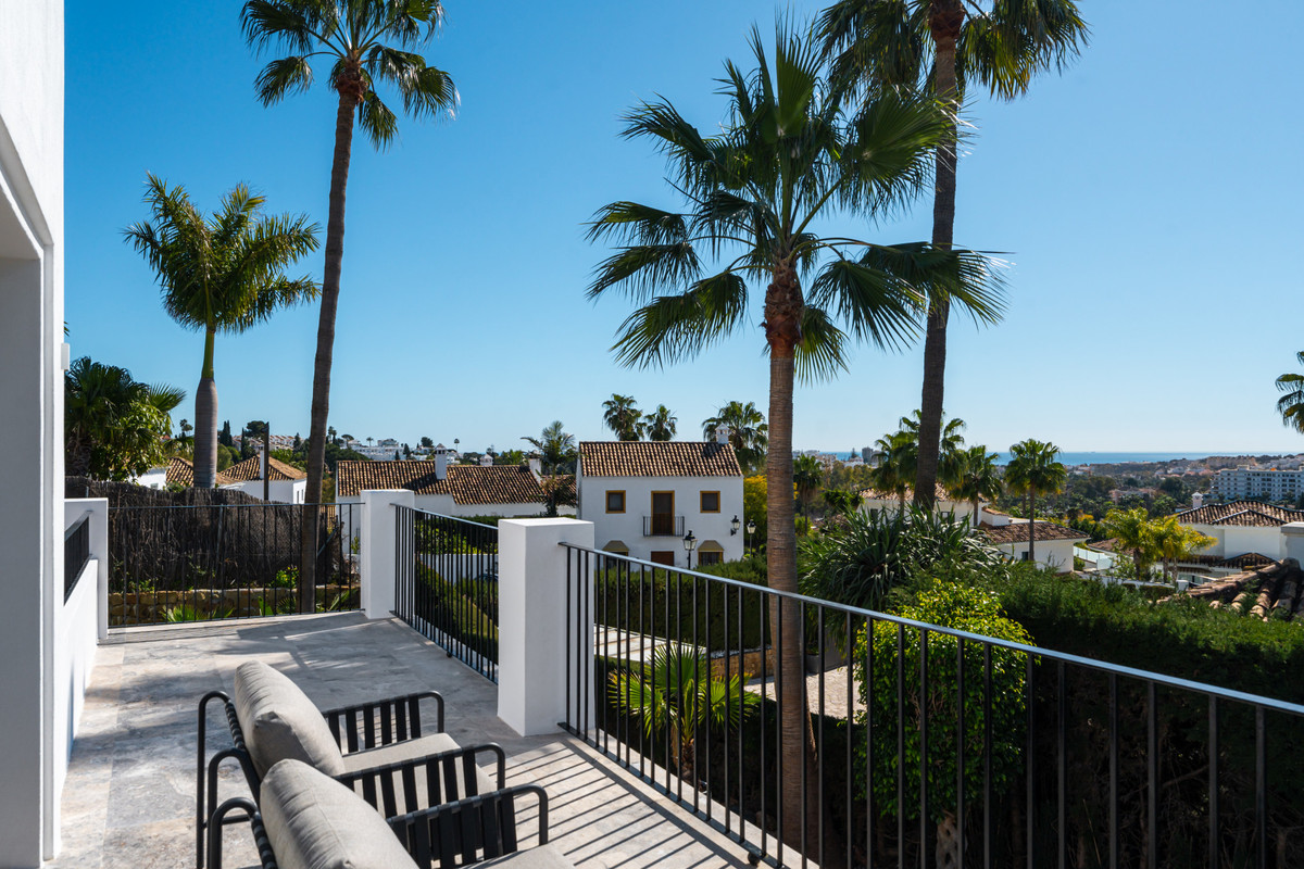 Se vende Villa - Chalet de 4 dormitorios en Costa Del Sol, Málaga, España