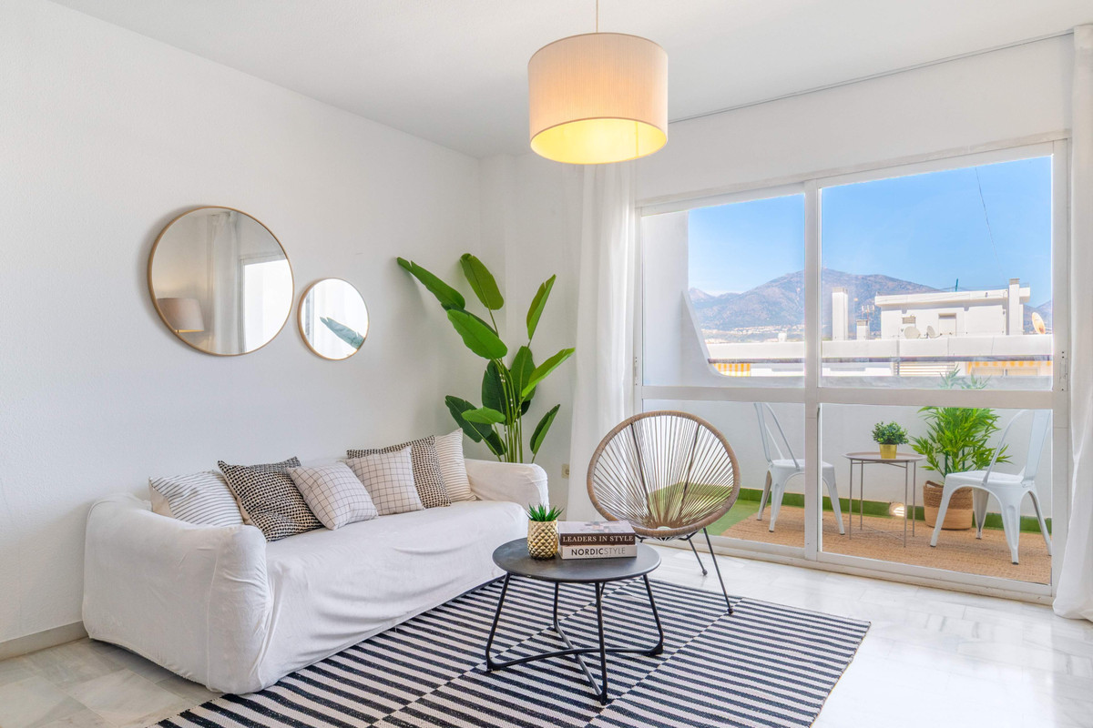 3 Bed Apartment for sale in Fuengirola Costa Del Sol, Málaga, Spain