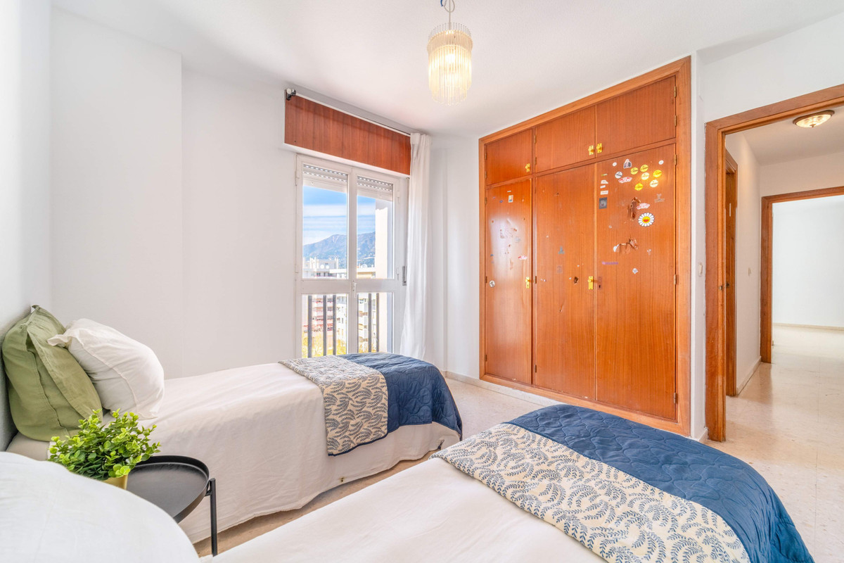3 Bed Apartment for sale in Fuengirola Costa Del Sol, Málaga, Spain
